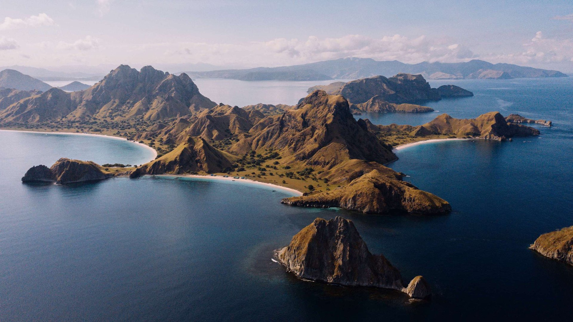 Komodo to Sumbawa Besar — Whalesharks & Waterfalls