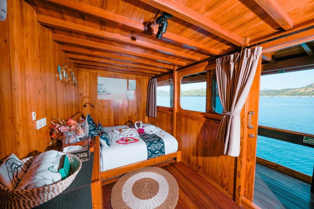 Andamari yacht photo 2