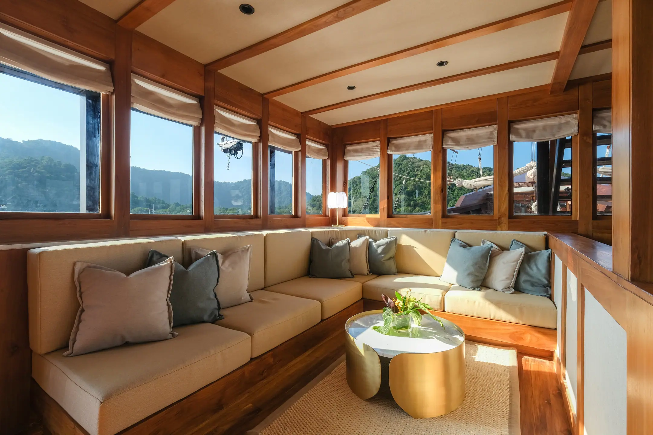 Celestia yacht photo 4