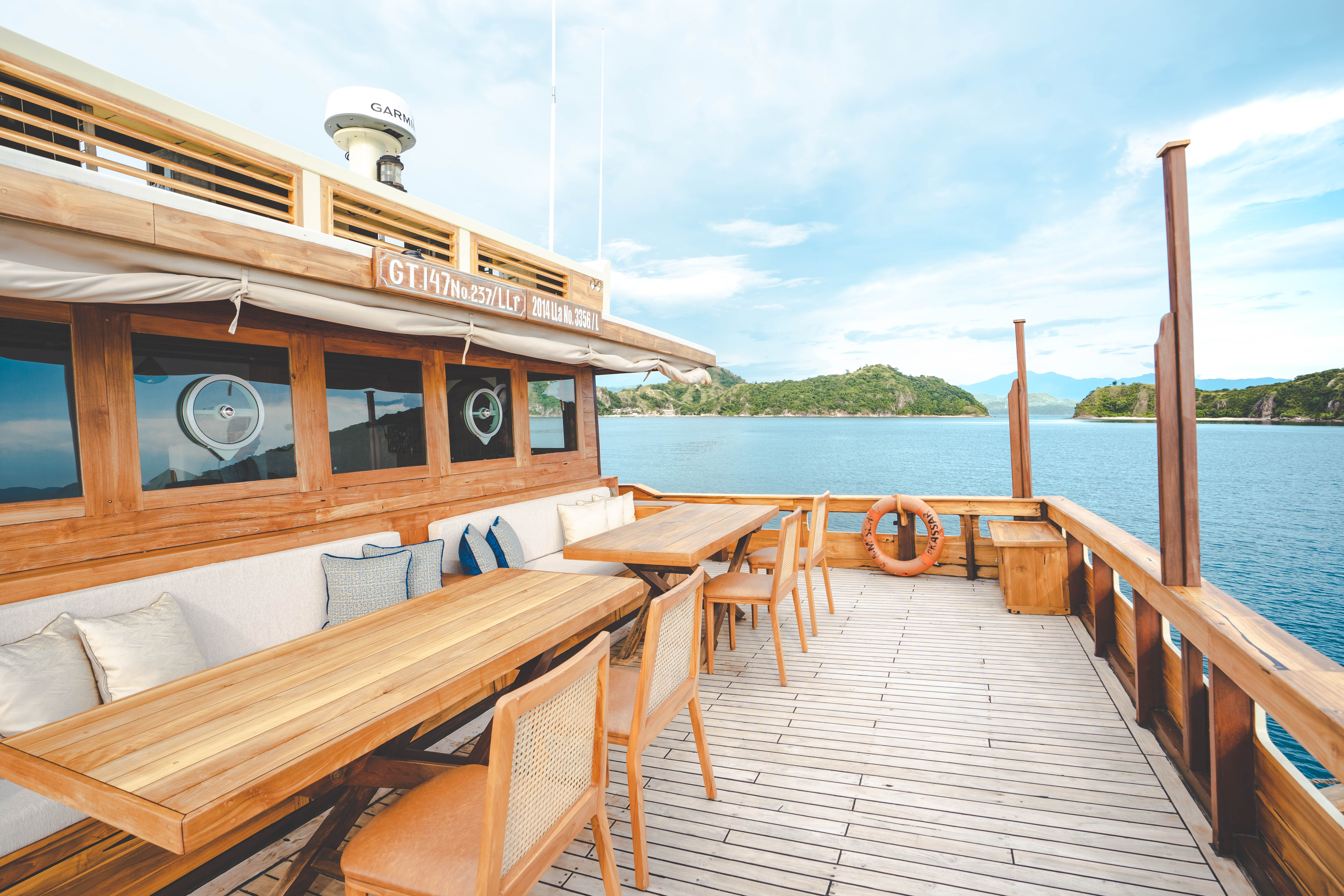 Mischief yacht photo 7