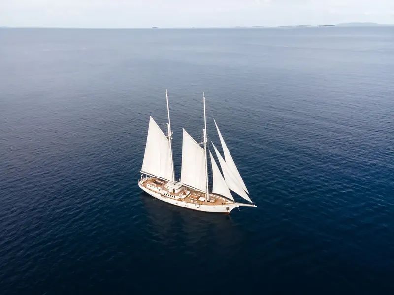 Mutiara Laut luxury yacht charter Indonesia