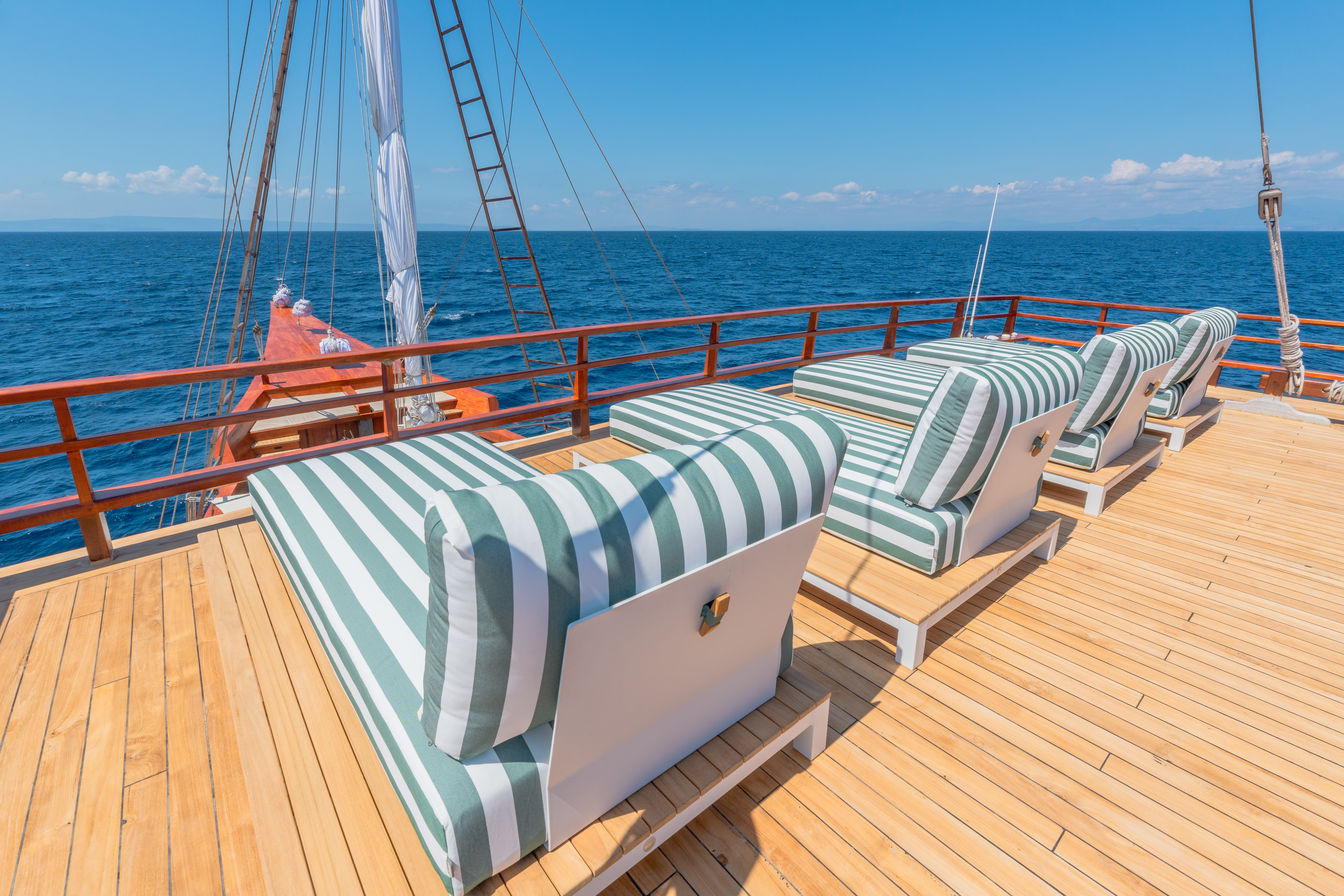 Sanctuary yacht photo 6