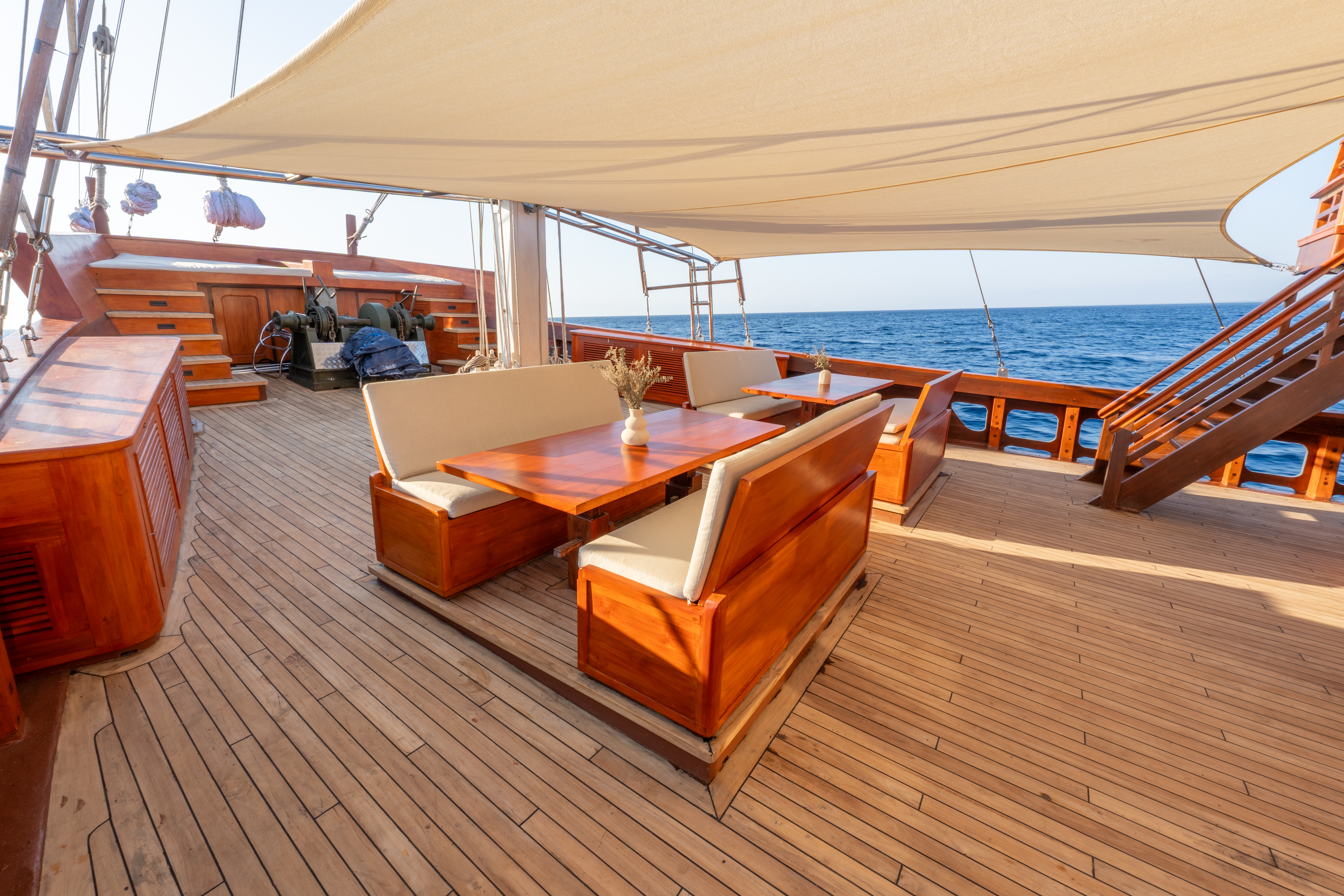 Sanctuary yacht photo 9