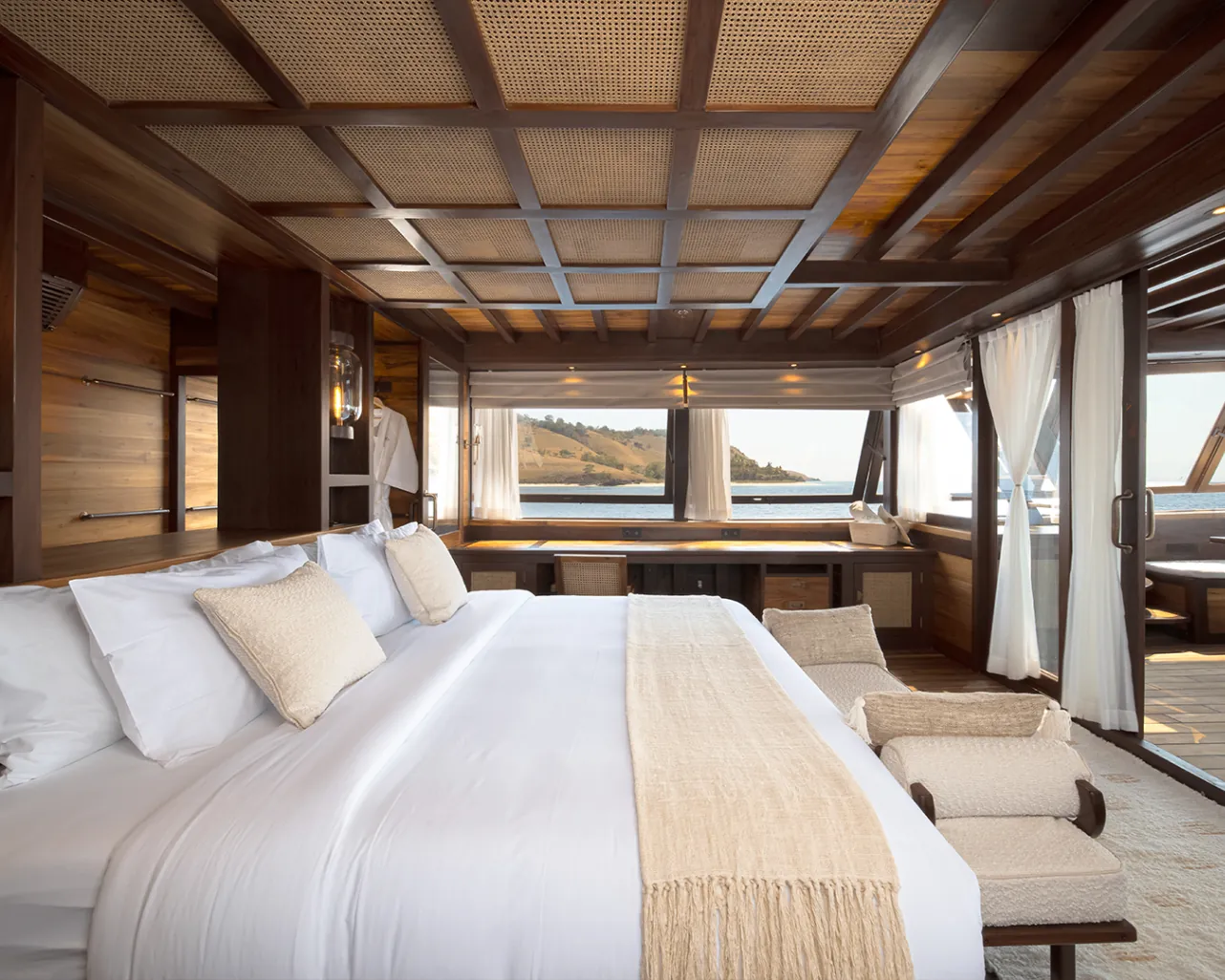 Sanya yacht photo 2