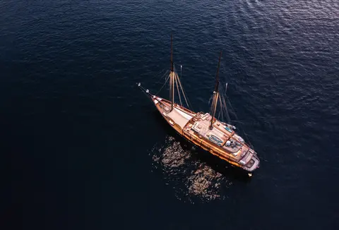 Vela private yacht charter in Indonesia